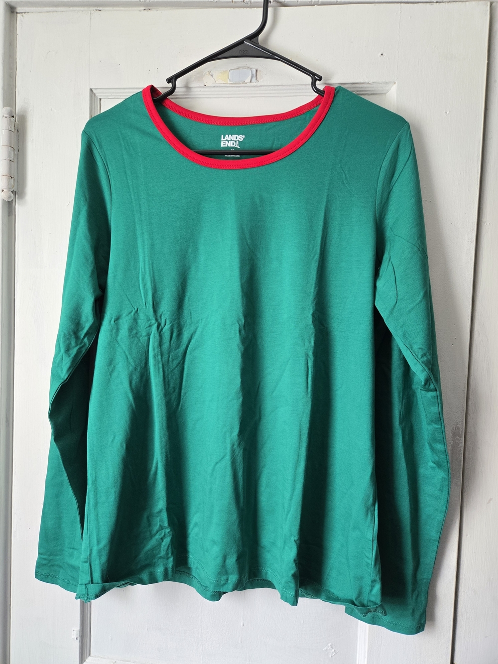Lands' End Green Long Sleeve Tee with Red Trim